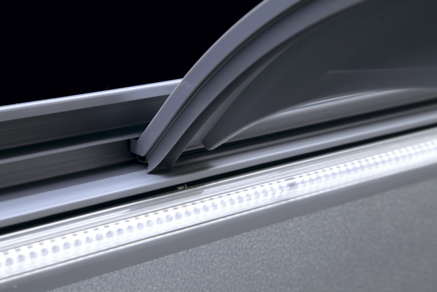 London 210 LM pakasteallas